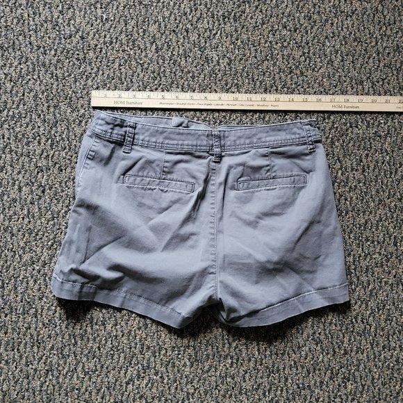 A New Day Silver Gray Cargo Shorts Size 8 - Picture 6 of 9